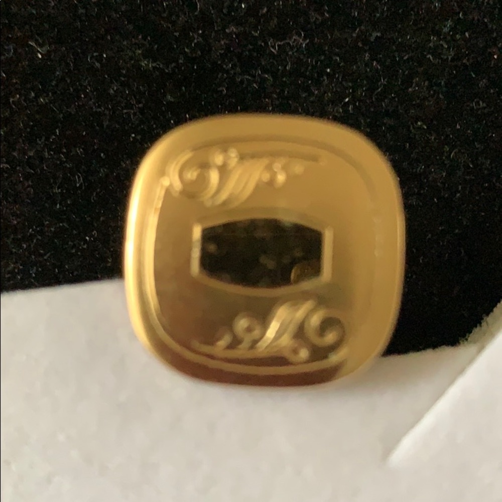 Cufflinks With Scroll Pattern & Space For Initials - image 3